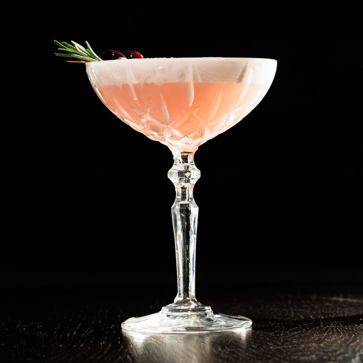 Recette de cocktail du Gin 6 - Le Milieu Def - A Devil in Disguise - Gin Belge Artisanal et Premium